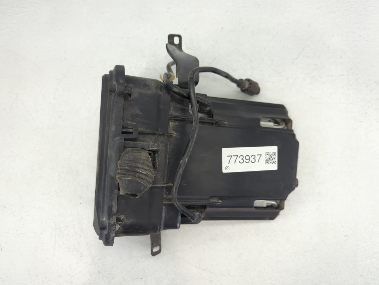 2013 Bmw 550i Fuel Vapor Charcoal Canister - Oemusedautoparts1.com