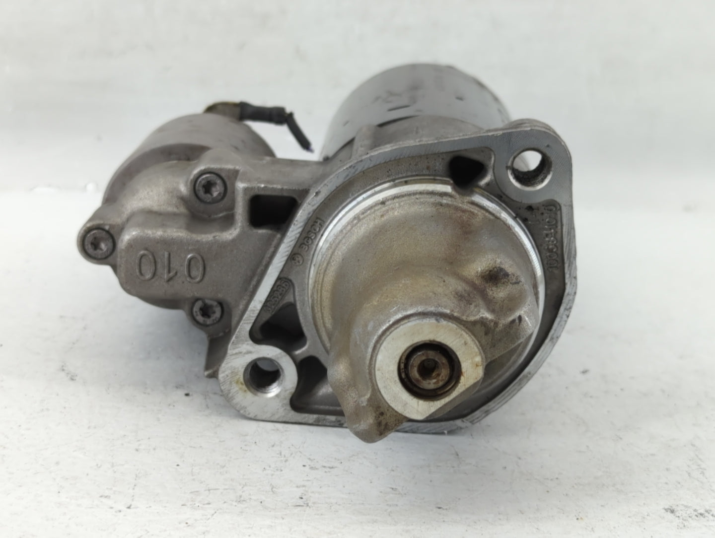 2013-2018 Bmw 650i Car Starter Motor Solenoid OEM P/N:0 001 147 404 Fits Fits 2012 2013 2014 2015 2016 2017 2018 2019 OEM Us