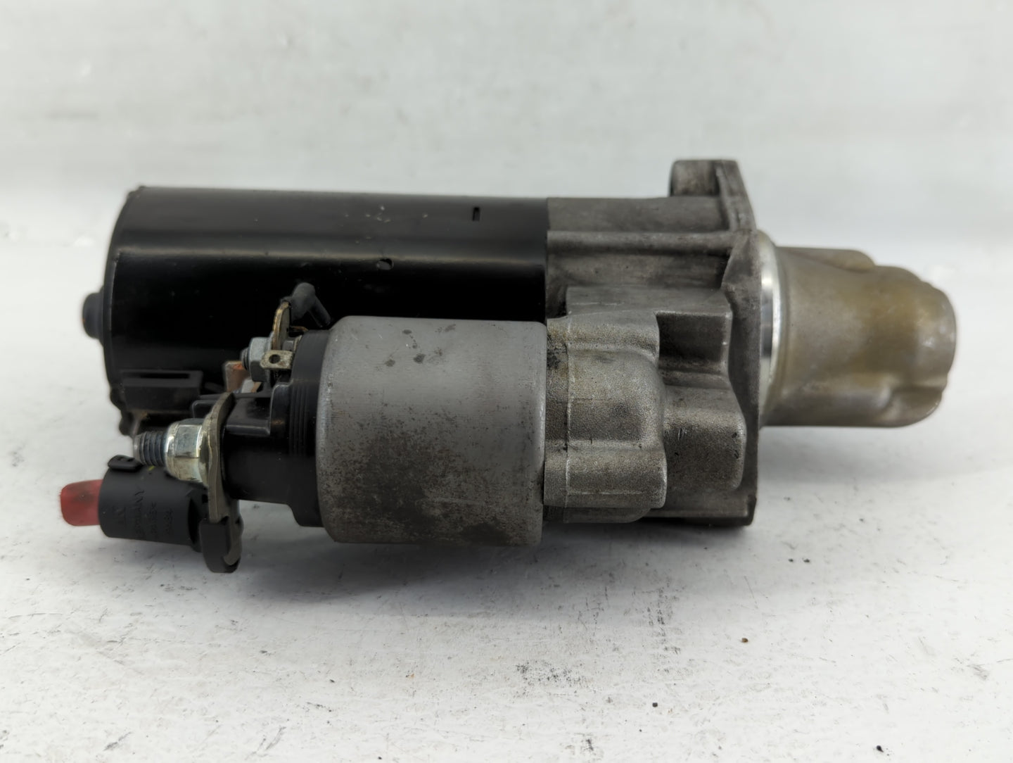 2013-2018 Bmw 650i Car Starter Motor Solenoid OEM P/N:0 001 147 404 Fits Fits 2012 2013 2014 2015 2016 2017 2018 2019 OEM Us