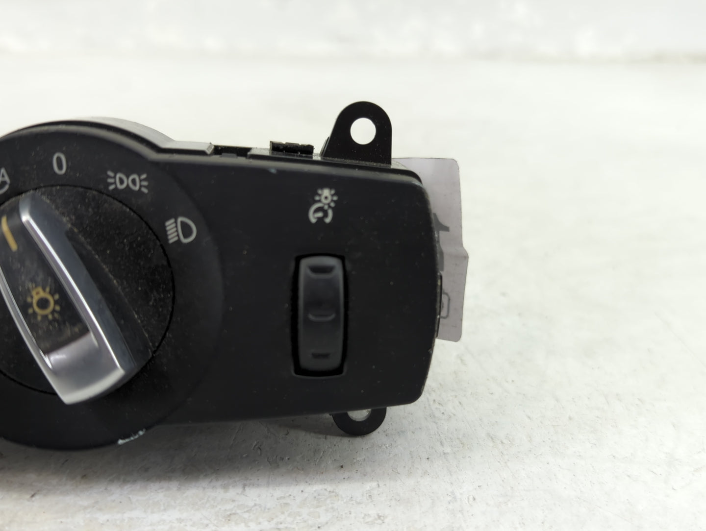2013 Bmw 750 Headlight Head Light Switch Lamp Control - Oemusedautoparts1.com