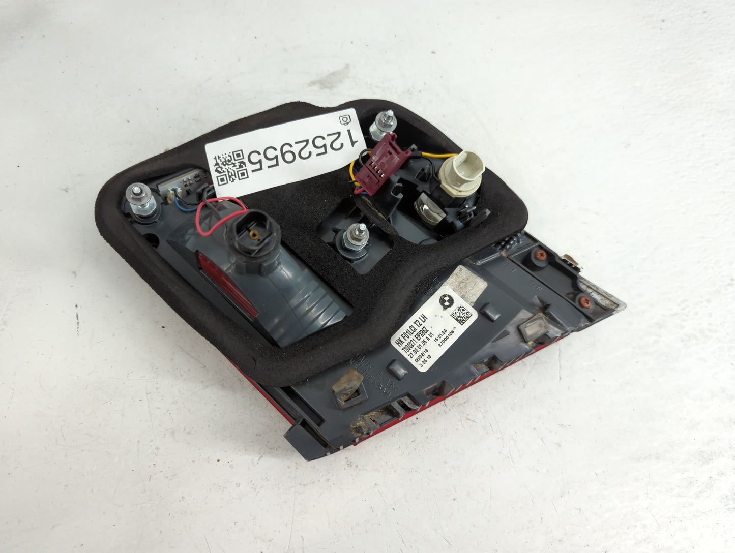 2013-2015 Bmw 750i Tail Light Assembly Driver Left OEM P/N:7300271 Fits Fits 2013 2014 2015 OEM Used Auto Parts - Oemusedaut