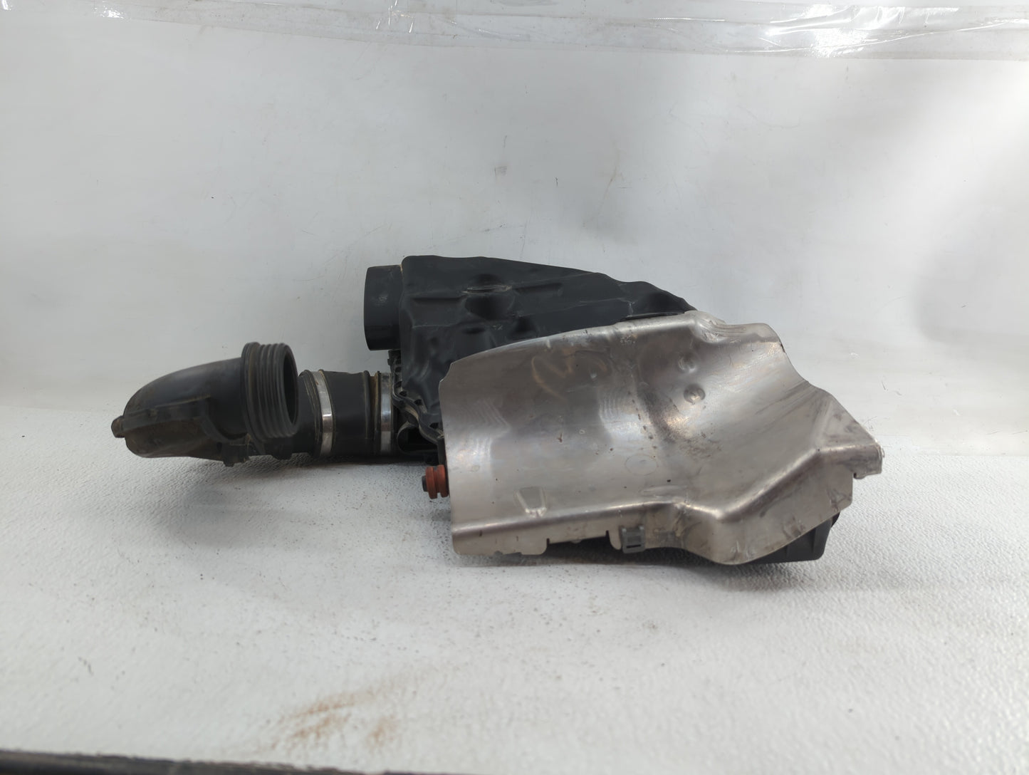2013-2015 Bmw 750i Air Cleaner Intake-duct Hose Tube - Oemusedautoparts1.com