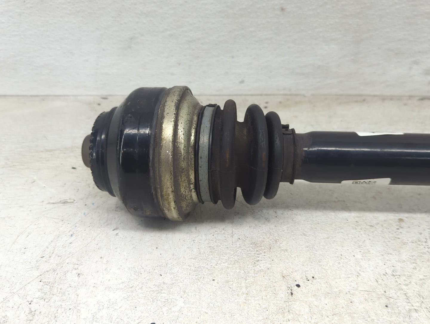 2012-2016 Bmw M5 Axle Shaft Front Driver Cv C/v - Oemusedautoparts1.com