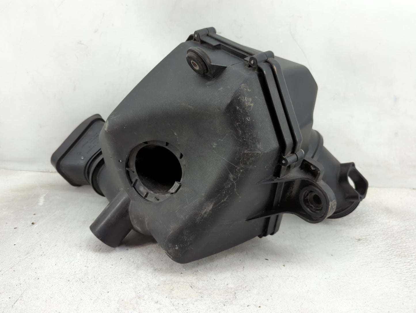 2012-2016 Bmw M5 Air Cleaner Intake-duct Hose Tube 1432410 - Oemusedautoparts1.com