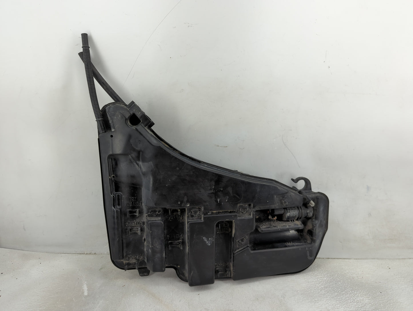 2013 Bmw M5 Windshield Washer Fluid Reservoir Bottle Oem - Oemusedautoparts1.com