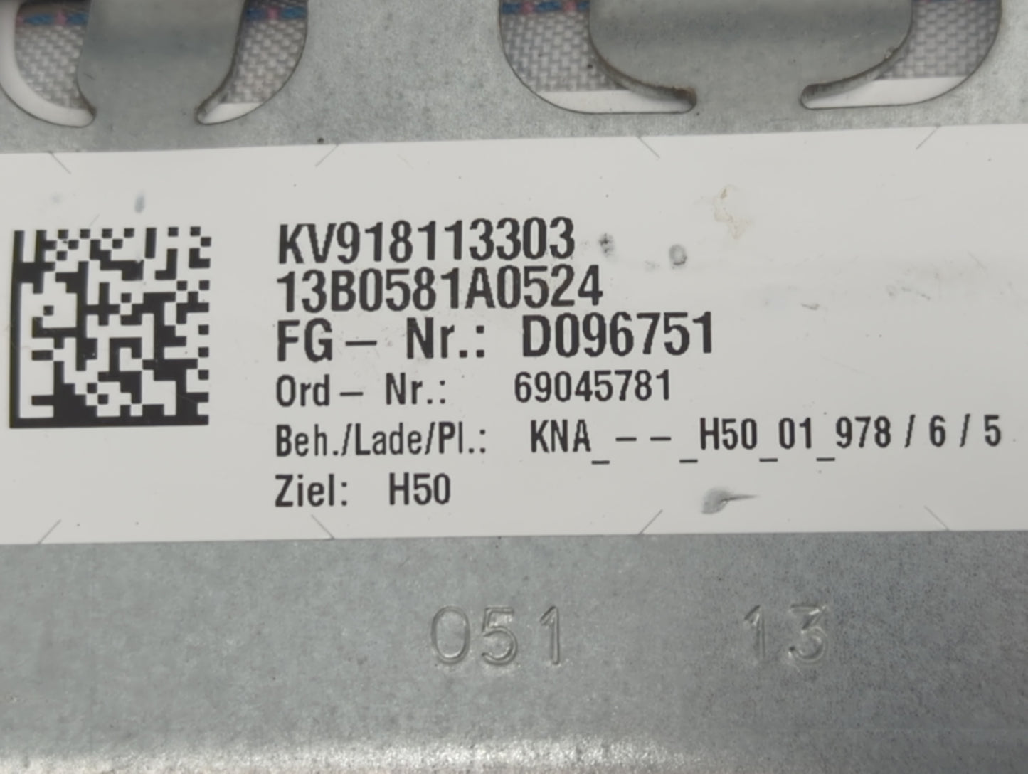 2013 Bmw M5 Air Bag Passenger Right Dashboard OEM P/N:KV918113303 13B0581A0524, 69045781 Fits OEM Used Auto Parts - Oemuseda