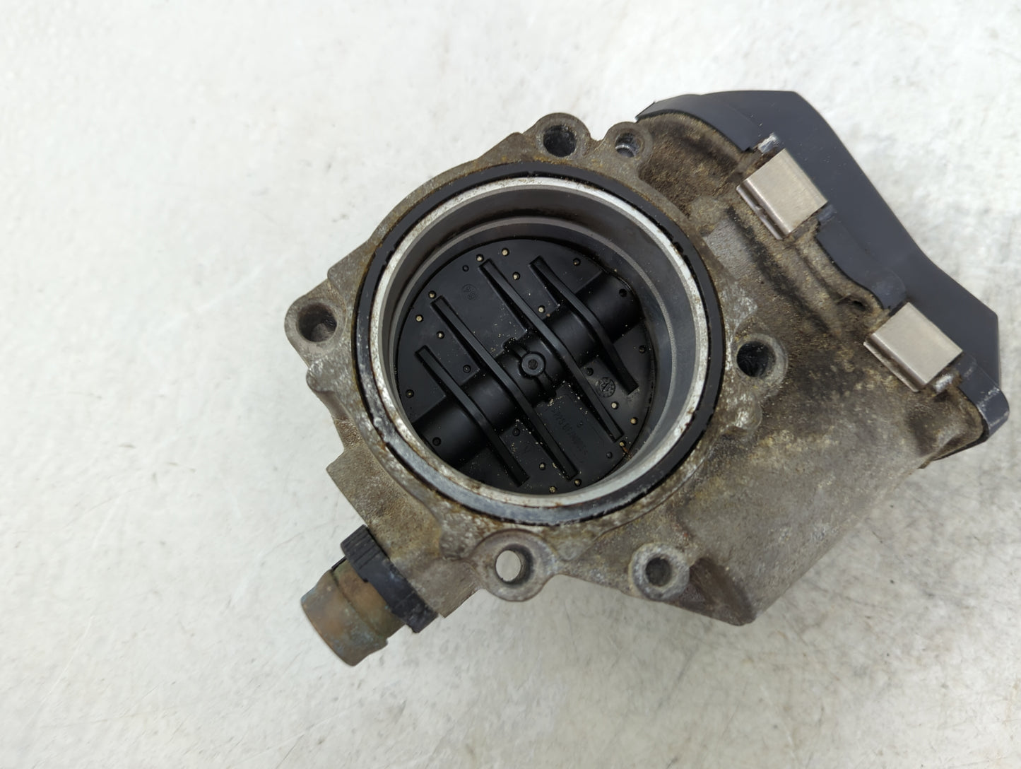 2012-2015 Bmw X1 Throttle Body Fits Fits 2012 2013 2014 2015 2016 2017 2018 OEM Used Auto Parts - Oemusedautoparts1.com