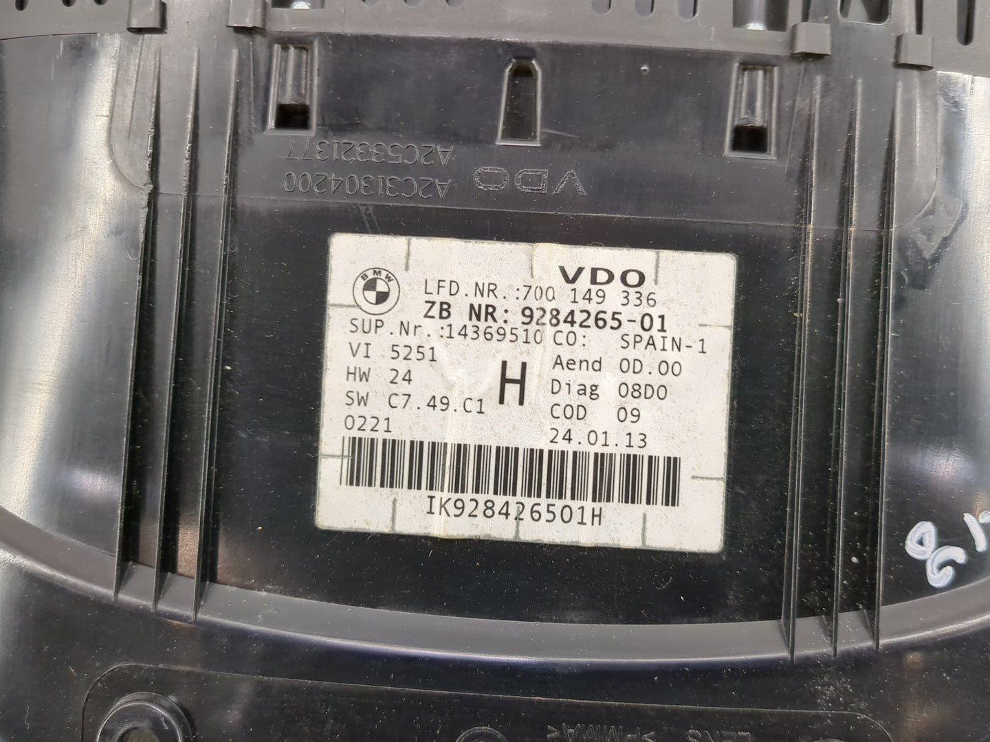 2013-2015 Bmw X1 Instrument Cluster Speedometer Gauges P/N:A2C82643200 9284265-01 Miles:122K Fits OEM Used Auto Parts - Oemu