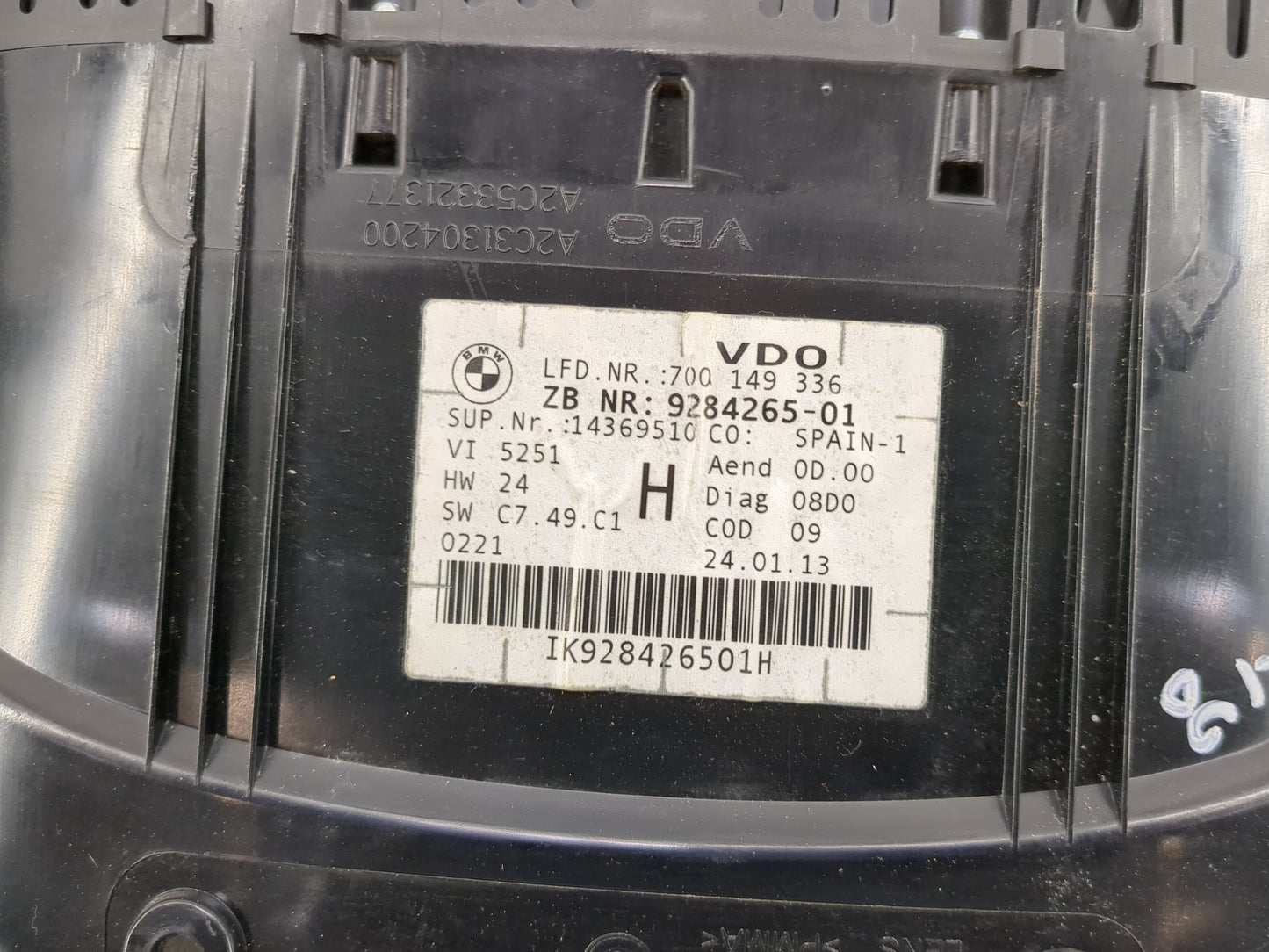 2013-2015 Bmw X1 Instrument Cluster Speedometer Gauges P/N:A2C82643200 9284265-01 Miles:122K Fits OEM Used Auto Parts - Oemu