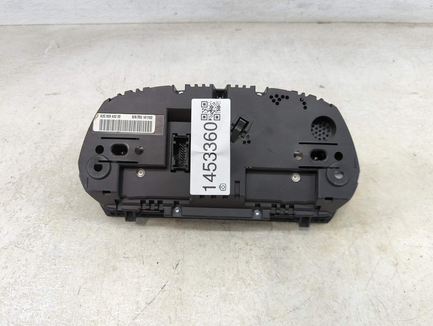 2013-2015 Bmw X1 Instrument Cluster Speedometer Gauges P/N:9284265-01 700141792 Miles:97K Fits OEM Used Auto Parts - Oemused