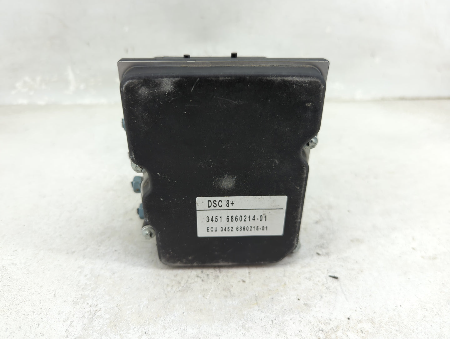 2013-2015 Bmw X1 ABS Pump Control Module Replacement P/N:6860214-01 Fits Fits 2013 2014 2015 OEM Used Auto Parts - Oemusedau