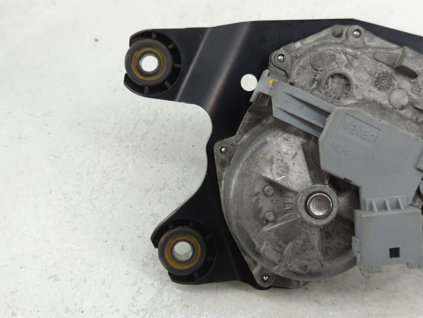 2012-2015 Bmw X1 Rear Lid Wiper Motor P/N:W000010933 2990856 Fits Fits 2012 2013 2014 2015 OEM Used Auto Parts - Oemusedauto