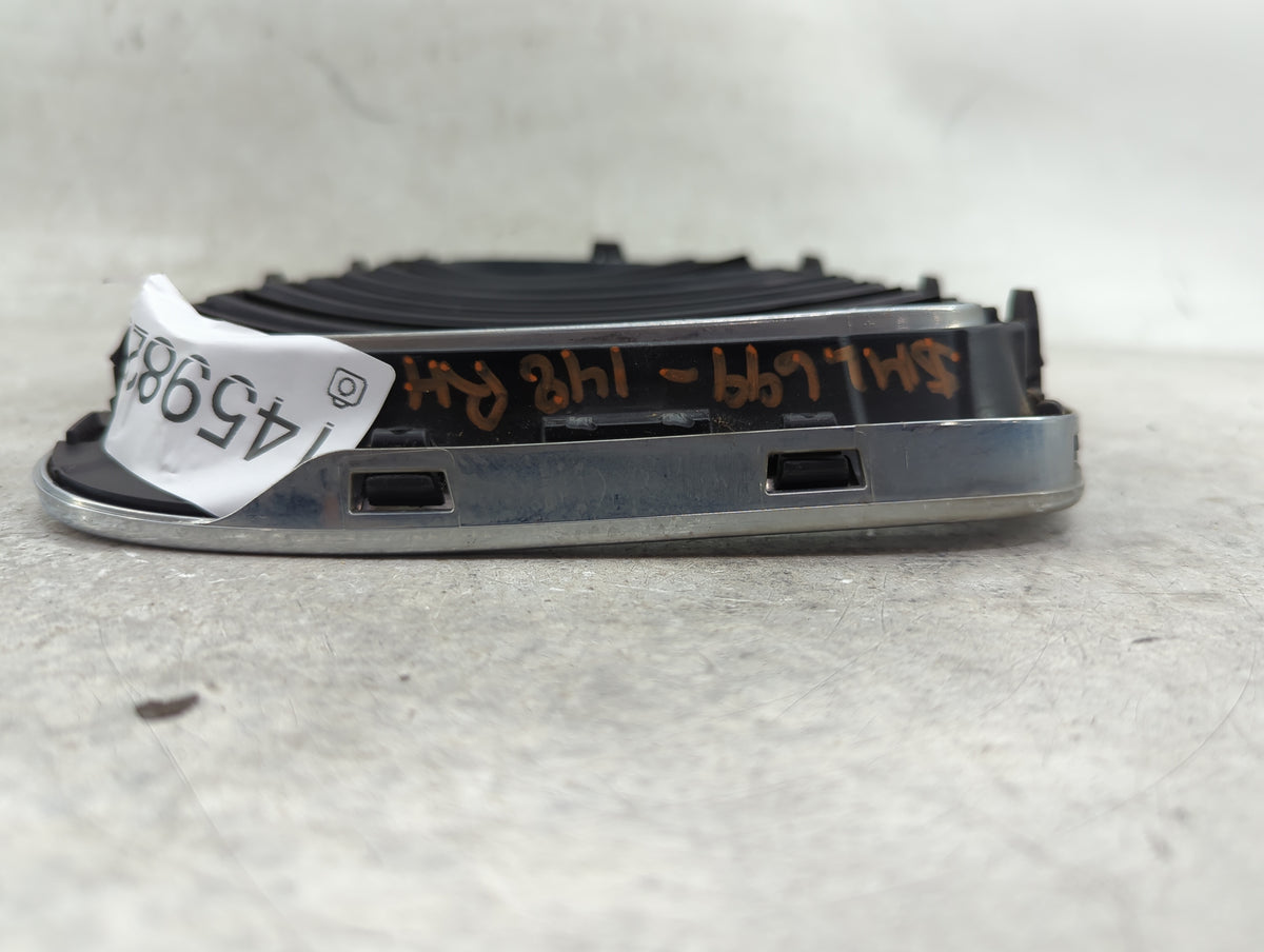 2013-2015 Bmw X1 Front Grille Bumper Not Included 1459828 - Oemusedautoparts1.com