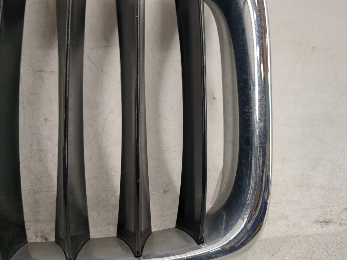 2015-2015 Bmw X1 Front Grille Bumper Not Included - Oemusedautoparts1.com