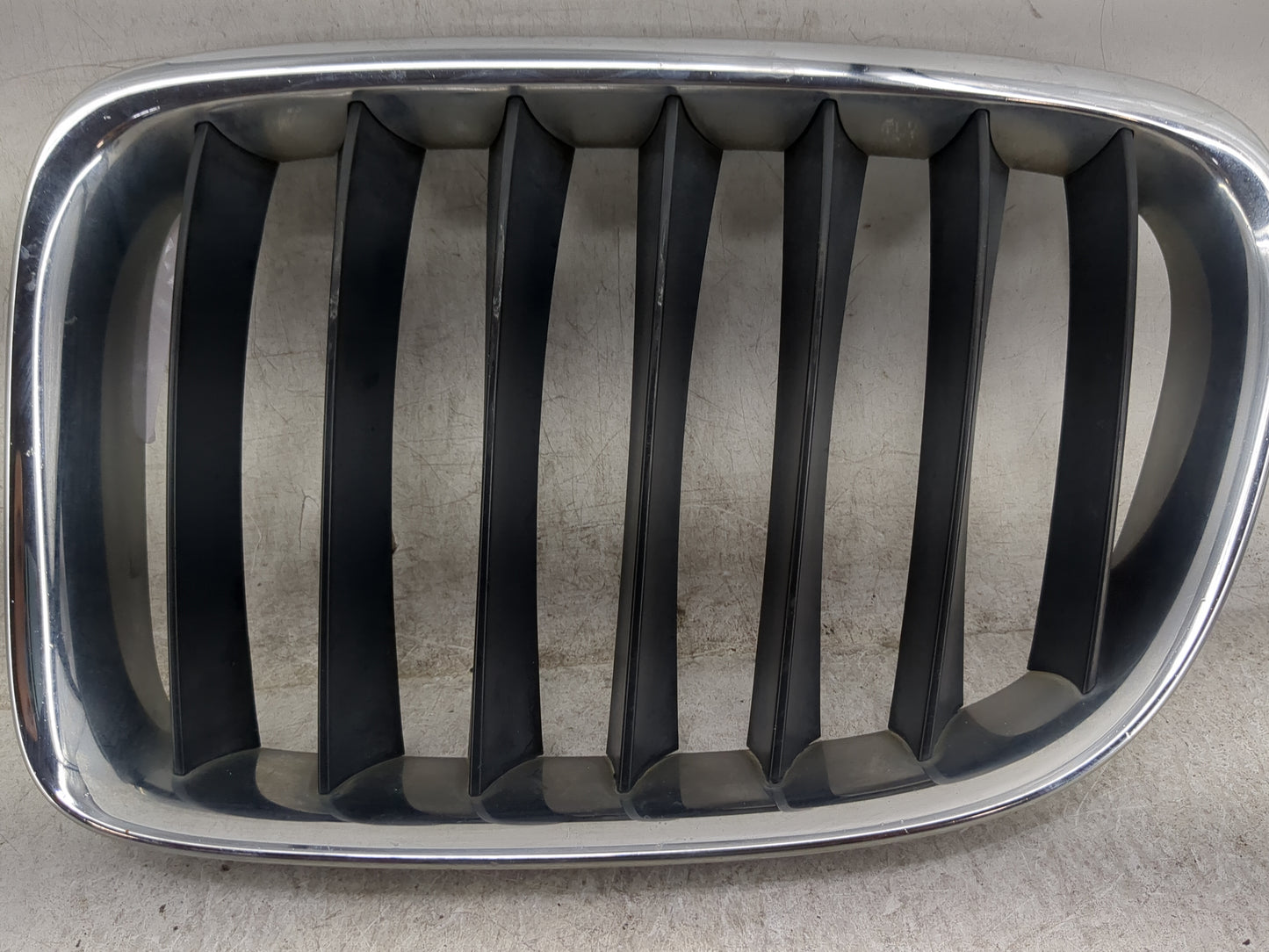 2013-2015 Bmw X1 Front Grille Bumper Not Included 1459910 - Oemusedautoparts1.com