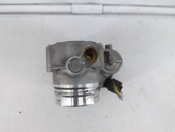 2012-2015 Bmw X1 Throttle Body P/N:A2C53355204 1354 7588625 Fits Fits 2012 2013 2014 2015 2016 2017 2018 OEM Used Auto Parts