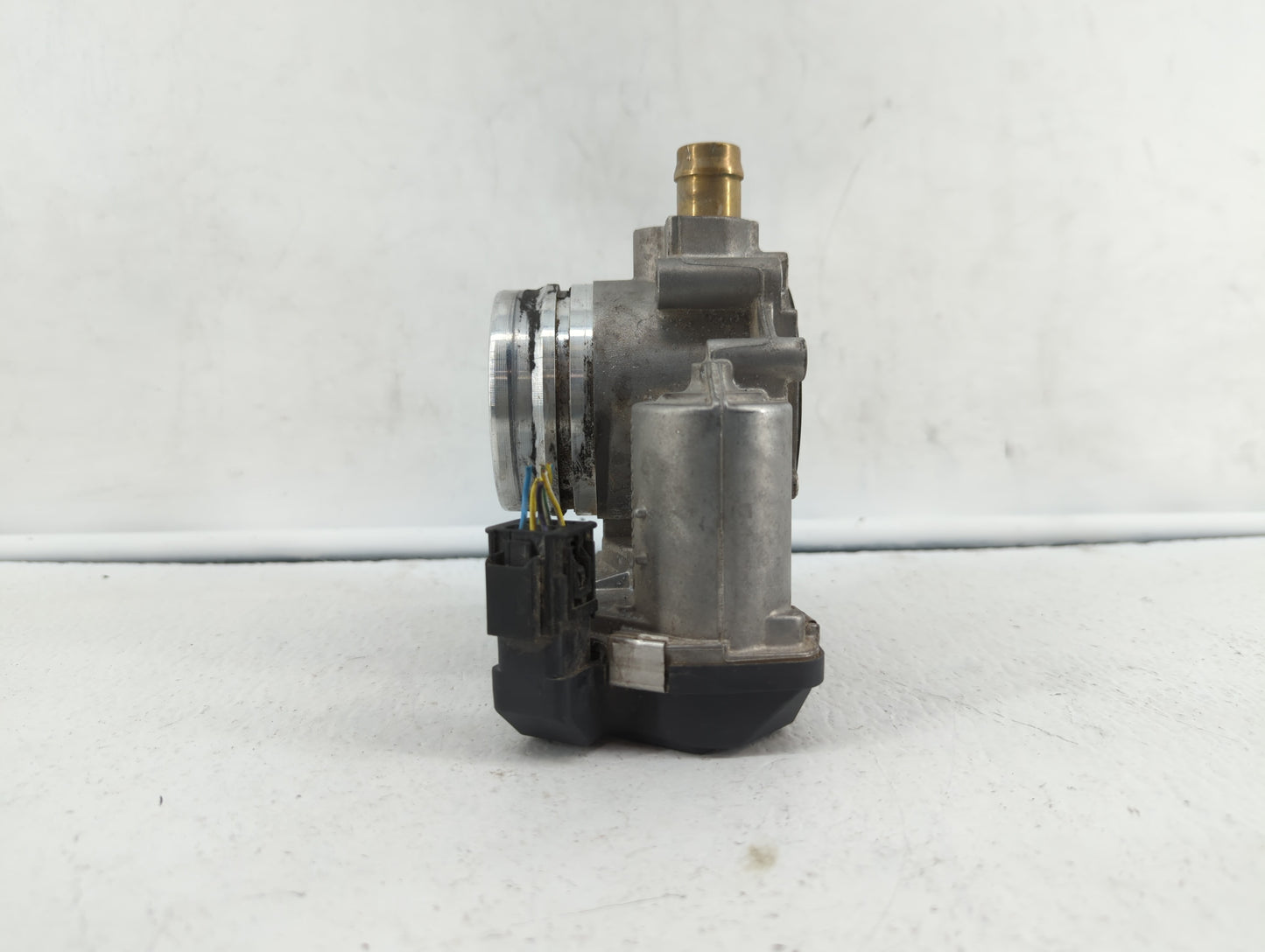 2012-2015 Bmw X1 Throttle Body P/N:A2C53355204 1354 7588625 Fits Fits 2012 2013 2014 2015 2016 2017 2018 OEM Used Auto Parts