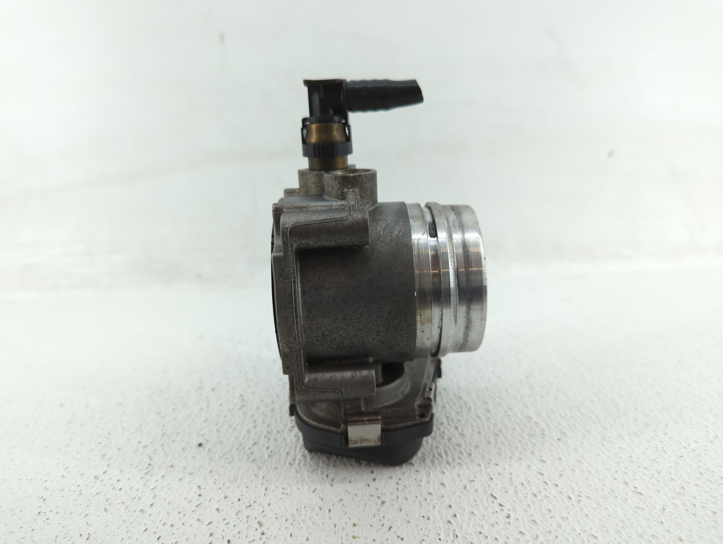 2012-2015 Bmw X1 Throttle Body P/N:1354 7588625-02 1354 7588625-03, 1354 7588625 Fits Fits 2012 2013 2014 2015 2016 2017 201