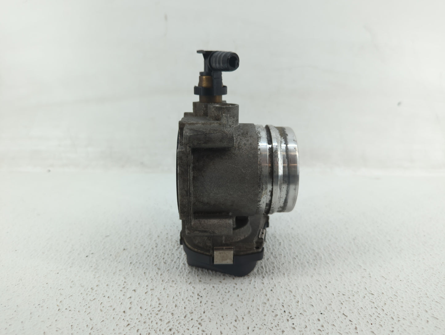 2012-2015 Bmw X1 Throttle Body P/N:1354 7588625-02 1354 7588625-03 Fits Fits 2012 2013 2014 2015 2016 2017 2018 OEM Used Aut