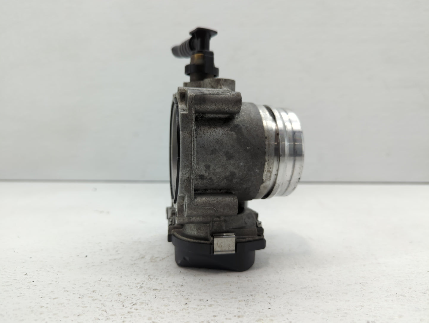2012-2015 Bmw X1 Throttle Body P/N:1354 7588625-02 1354 7588625-04, 1354 7588625-03 Fits Fits 2012 2013 2014 2015 2016 2017 