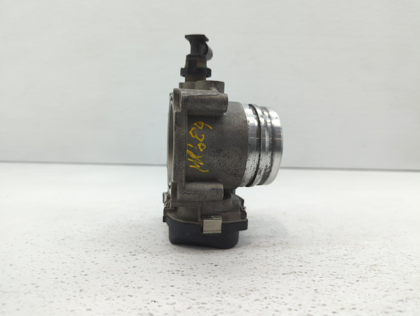 2012-2015 Bmw X1 Throttle Body P/N:1354 7588625-02 1354 7588625-04, 1354 7588625-03 Fits Fits 2012 2013 2014 2015 2016 2017 