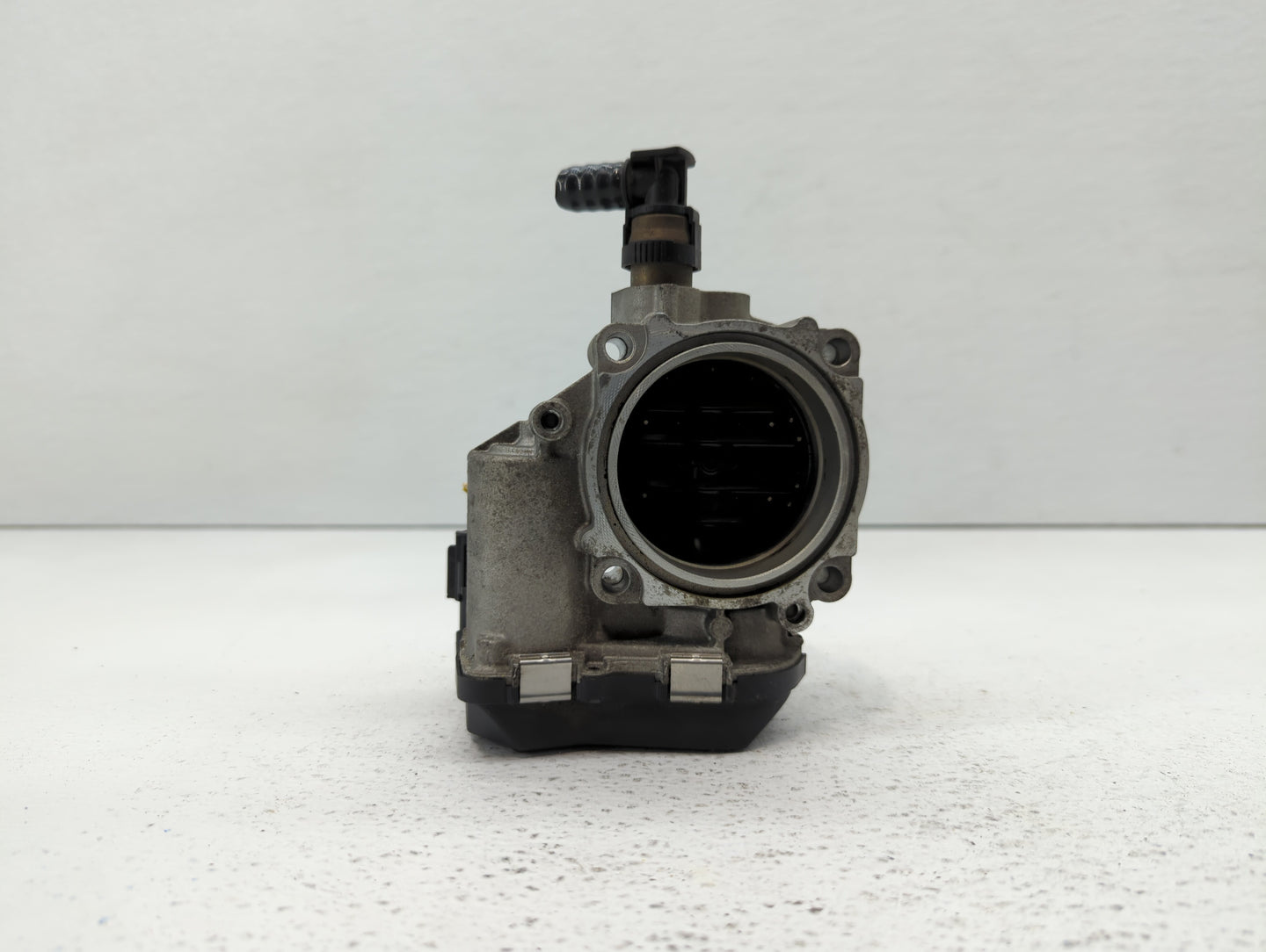 2012-2015 Bmw X1 Throttle Body P/N:1354 7588625-02 1354 7588625-04, 1354 7588625-03 Fits Fits 2012 2013 2014 2015 2016 2017 