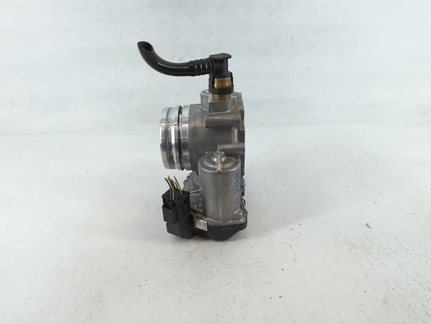 2012-2015 Bmw X1 Throttle Body P/N:1354 7588625-02 A2C53355204 Fits Fits 2012 2013 2014 2015 2016 2017 2018 OEM Used Auto Pa