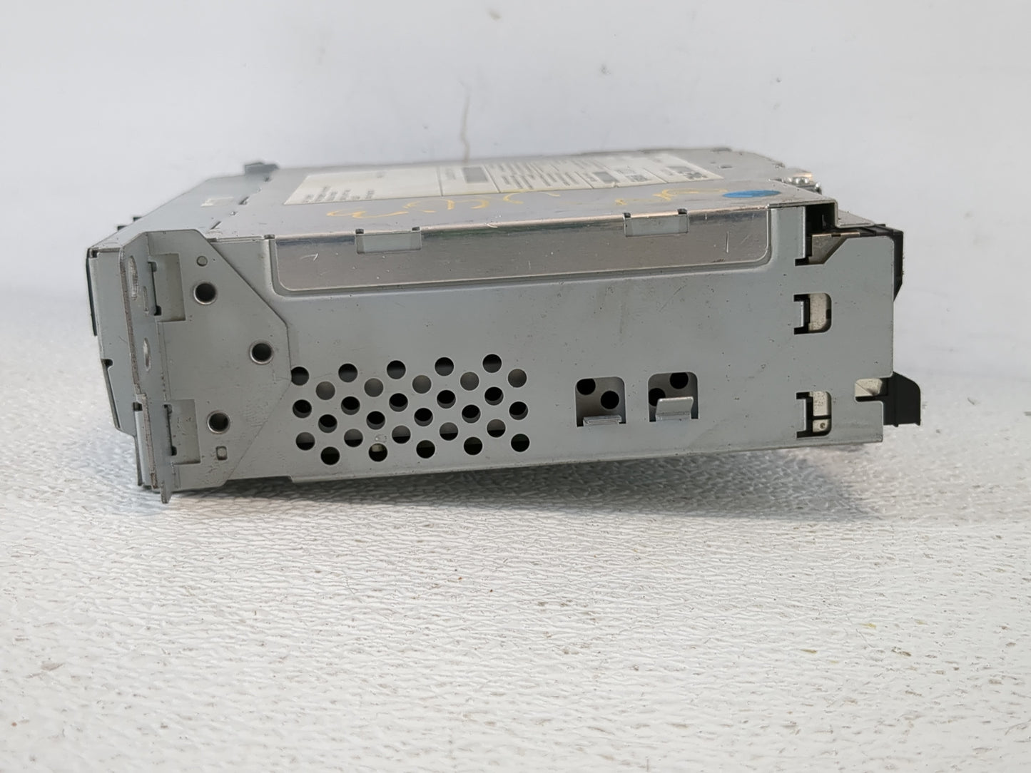 2011-2013 Bmw X3 Radio AM FM Cd Player Receiver Replacement P/N:9 282 044 Fits Fits 2011 2012 2013 OEM Used Auto Parts - Oem