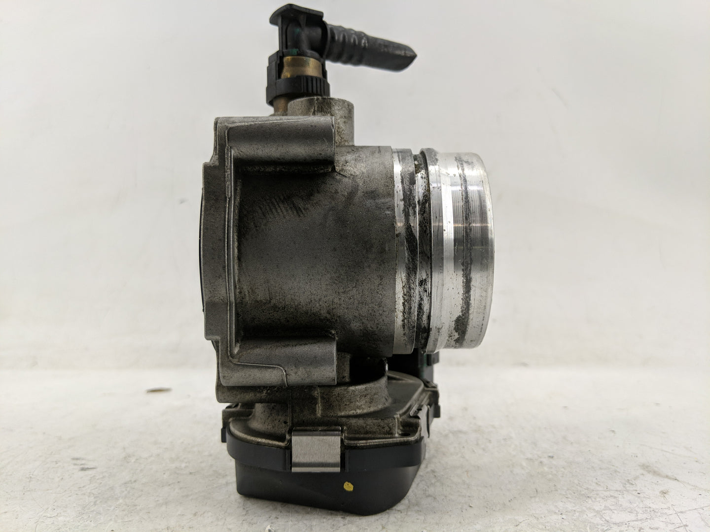 2013-2017 Bmw X3 Throttle Body P/N:A2C53355204 Fits Fits 2012 2013 2014 2015 2016 2017 2018 OEM Used Auto Parts - Oemusedaut