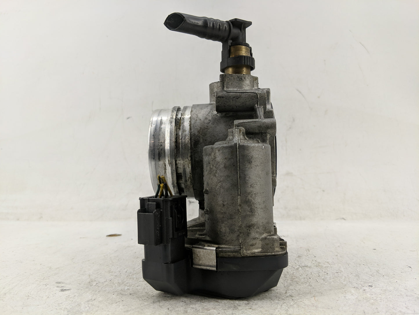 2013-2017 Bmw X3 Throttle Body P/N:A2C53355204 Fits Fits 2012 2013 2014 2015 2016 2017 2018 OEM Used Auto Parts - Oemusedaut