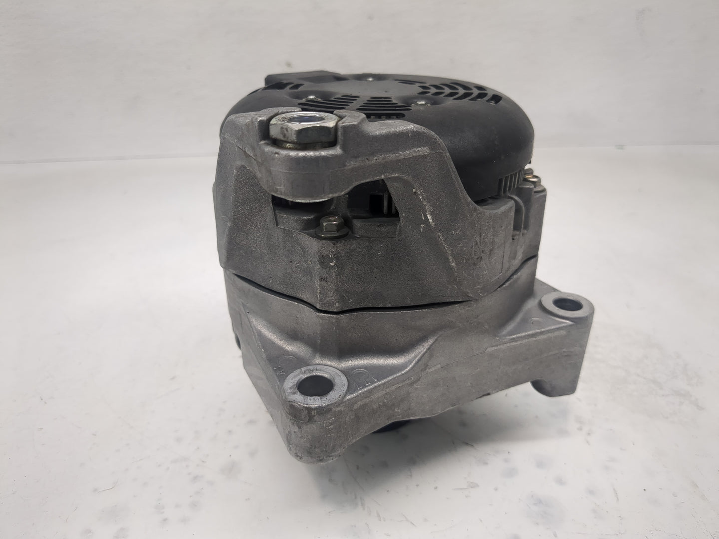 2013-2017 Bmw X3 Alternator Replacement Generator Charging Assembly Engine OEM P/N:104210-6395 7605478-05 Fits OEM Used Auto