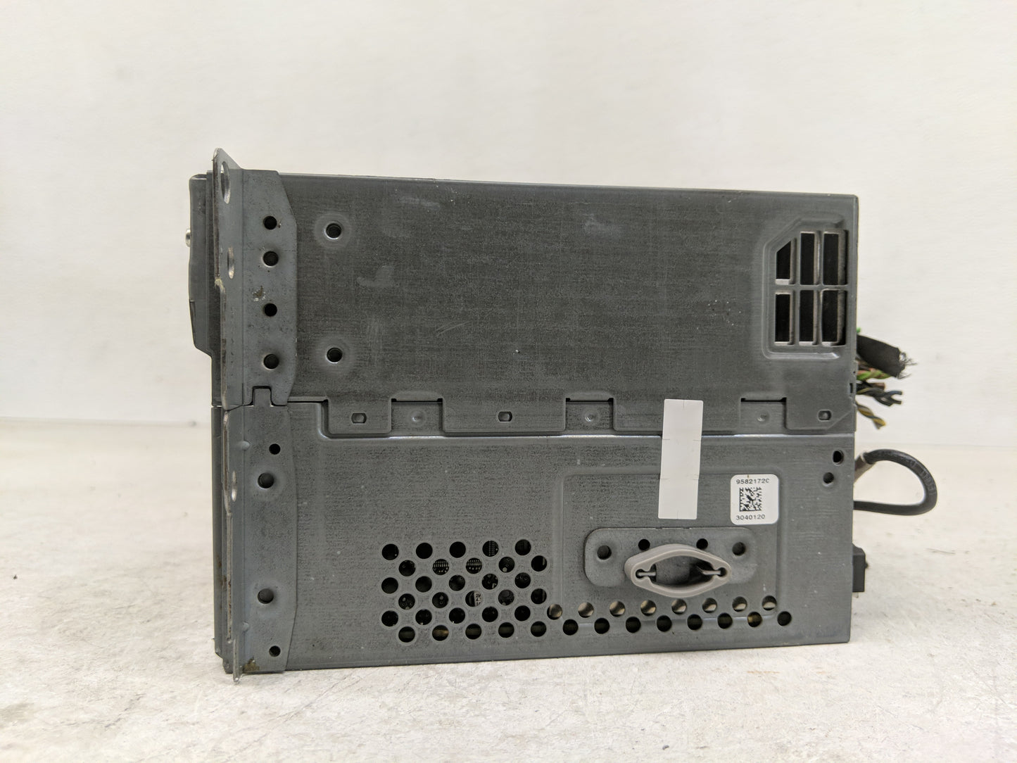 2011-2013 Bmw X3 Radio AM FM Cd Player Receiver Replacement Fits Fits 2010 2011 2012 2013 OEM Used Auto Parts - Oemusedautop