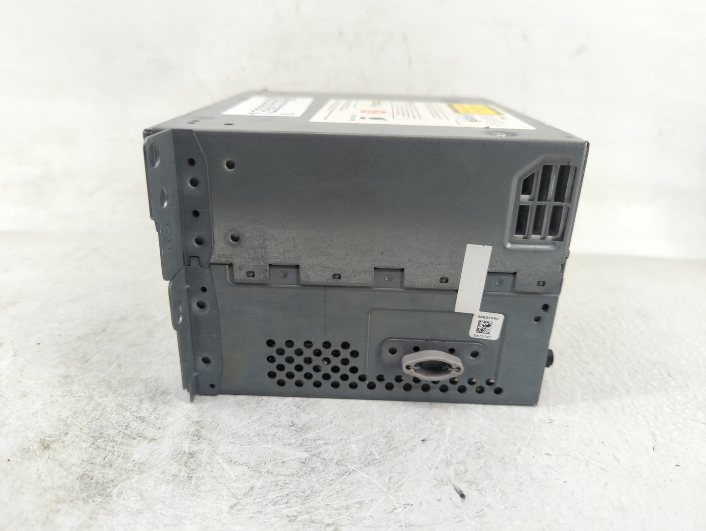 2011-2013 Bmw X3 Radio AM FM Cd Player Receiver Replacement P/N:CI928925701 Fits Fits 2010 2011 2012 2013 OEM Used Auto Part