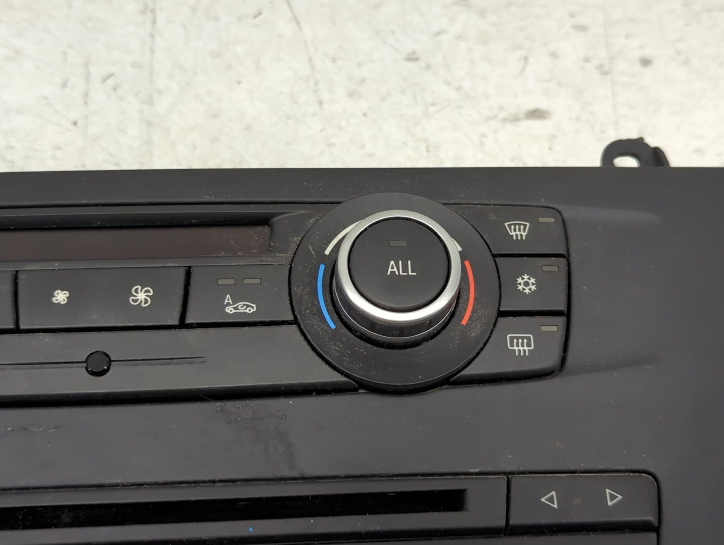 2011-2013 Bmw X3 Climate Control Module Temperature AC/Heater Replacement P/N:9284596-01 Fits Fits 2011 2012 2013 OEM Used A