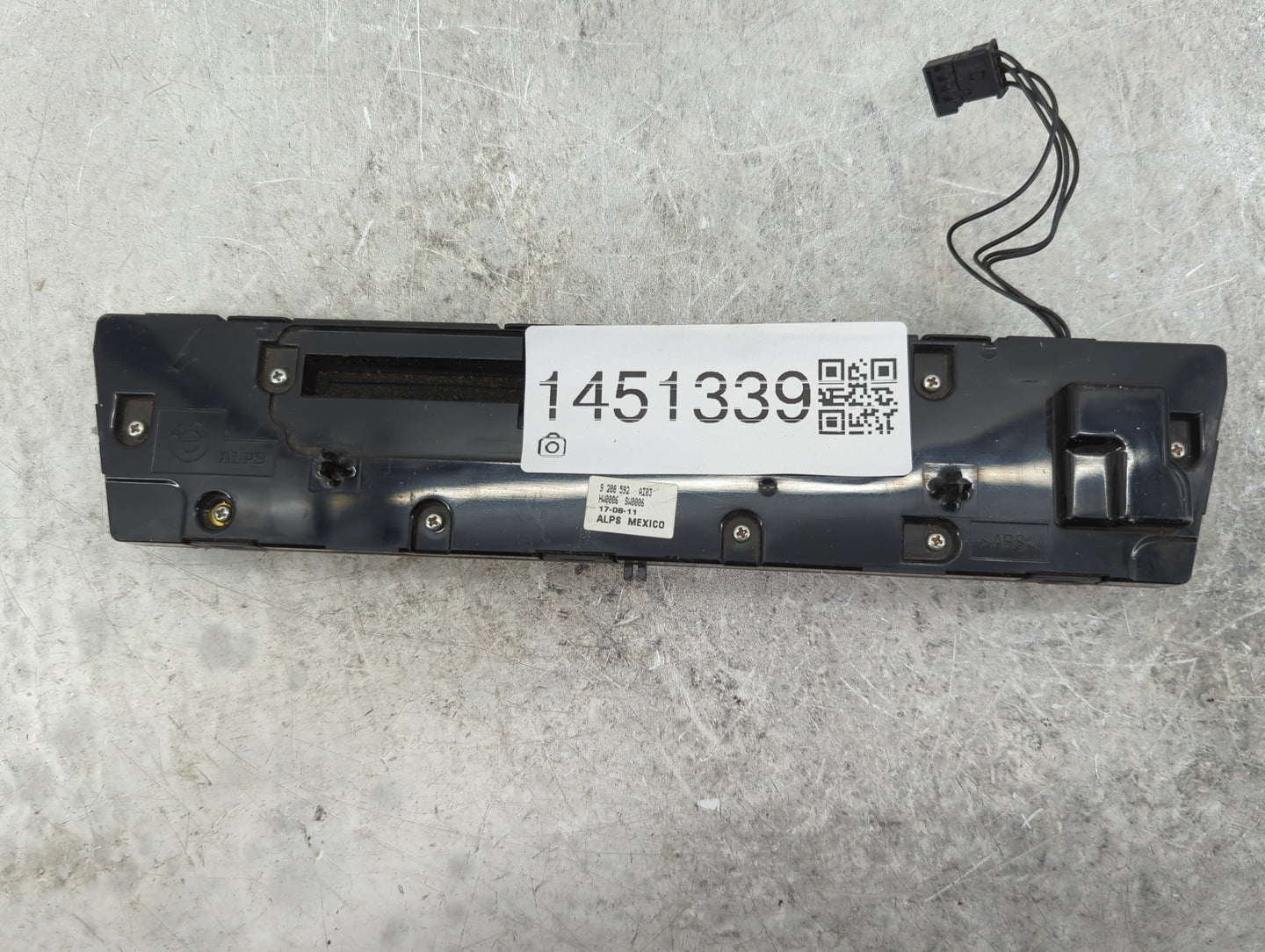 2011-2017 Bmw X3 Radio AM FM Cd Player Receiver Replacement P/N:9 208 592 9208592 Fits OEM Used Auto Parts - Oemusedautopart
