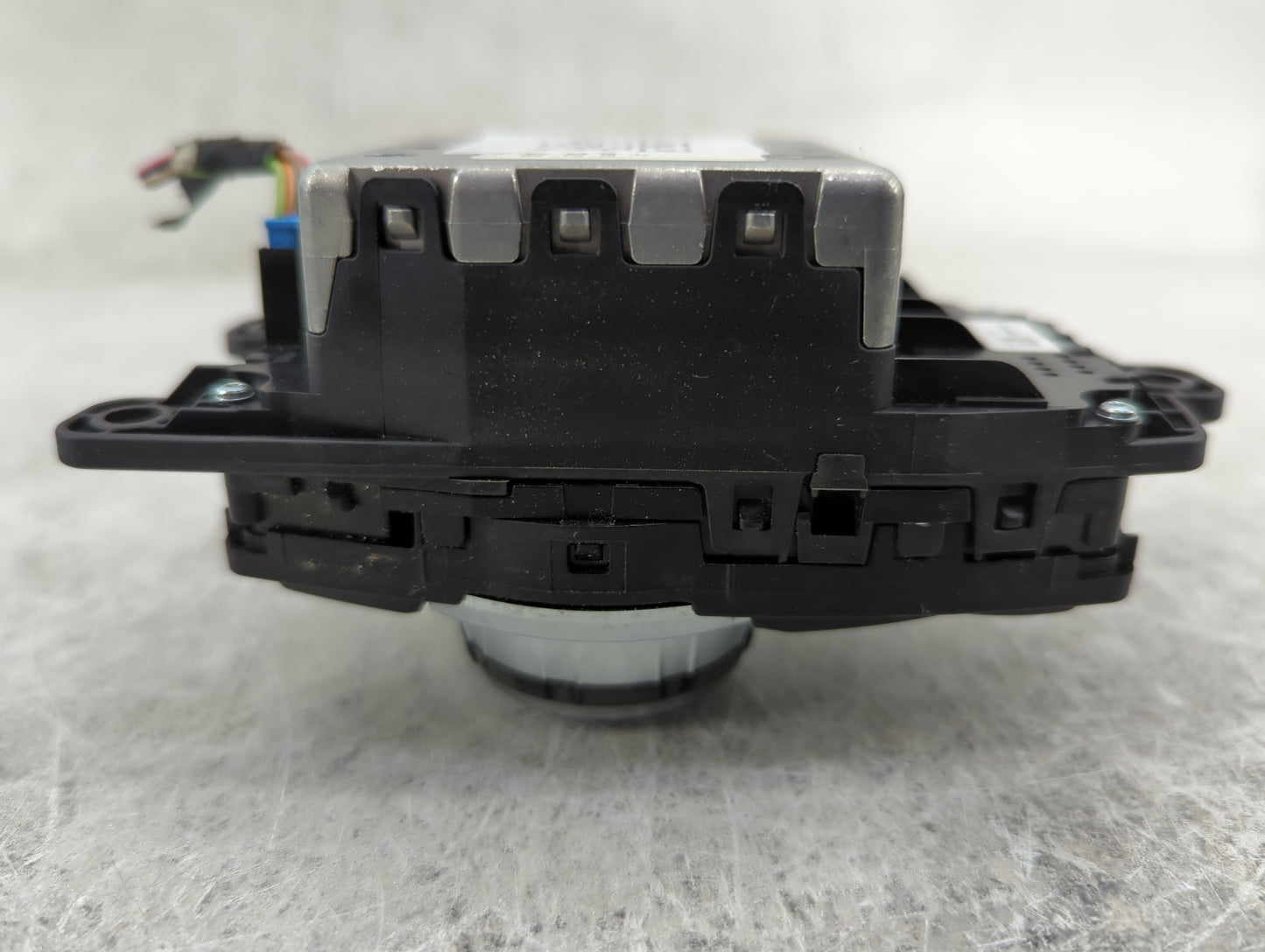 2013 Bmw X3 Radio AM FM Cd Player Receiver Replacement P/N:65829267955-01 90120-921/0000 Fits OEM Used Auto Parts - Oemuseda