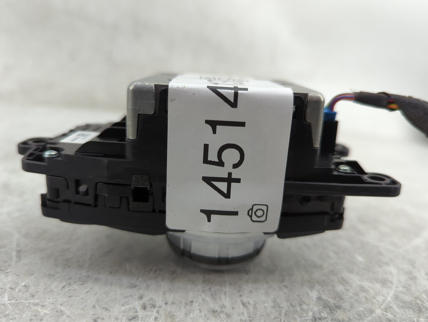 2013 Bmw X3 Radio AM FM Cd Player Receiver Replacement P/N:65829267955-01 90120-921/0000 Fits OEM Used Auto Parts - Oemuseda