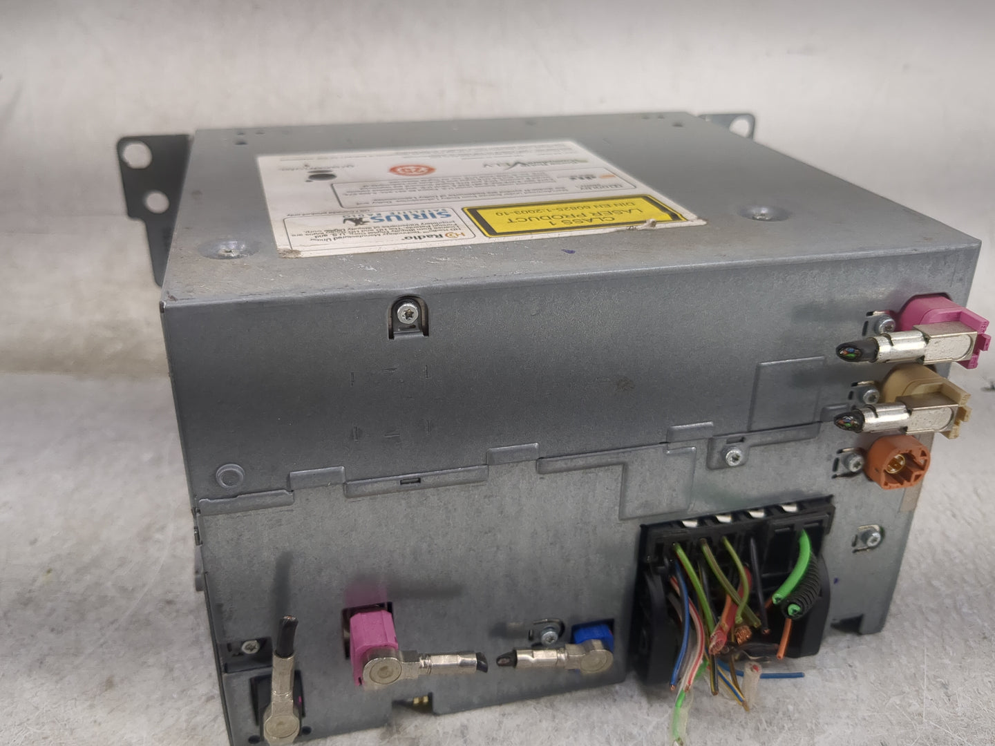 2011-2013 Bmw X3 Radio AM FM Cd Player Receiver Replacement P/N:9582172C3039033 CI929340501, 2397986 Fits Fits 2010 2011 201