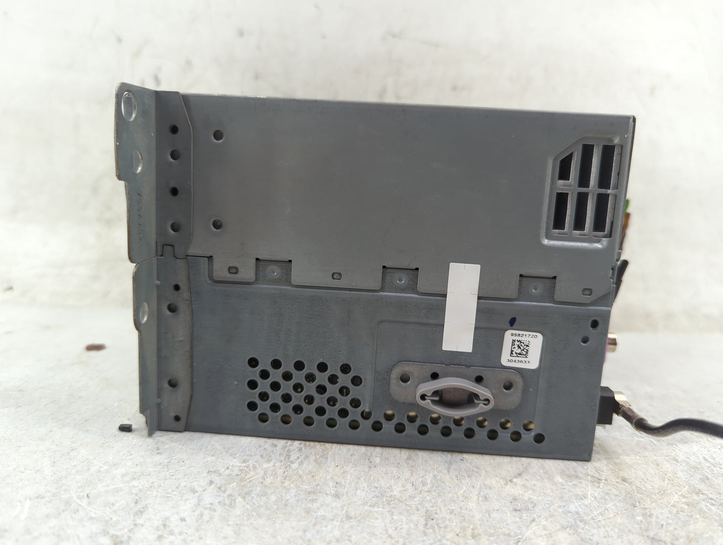 2013-2014 Bmw X3 Radio AM FM Cd Player Receiver Replacement P/N:9582172D3043633 CI929340501, 9582172 Fits Fits 2013 2014 201