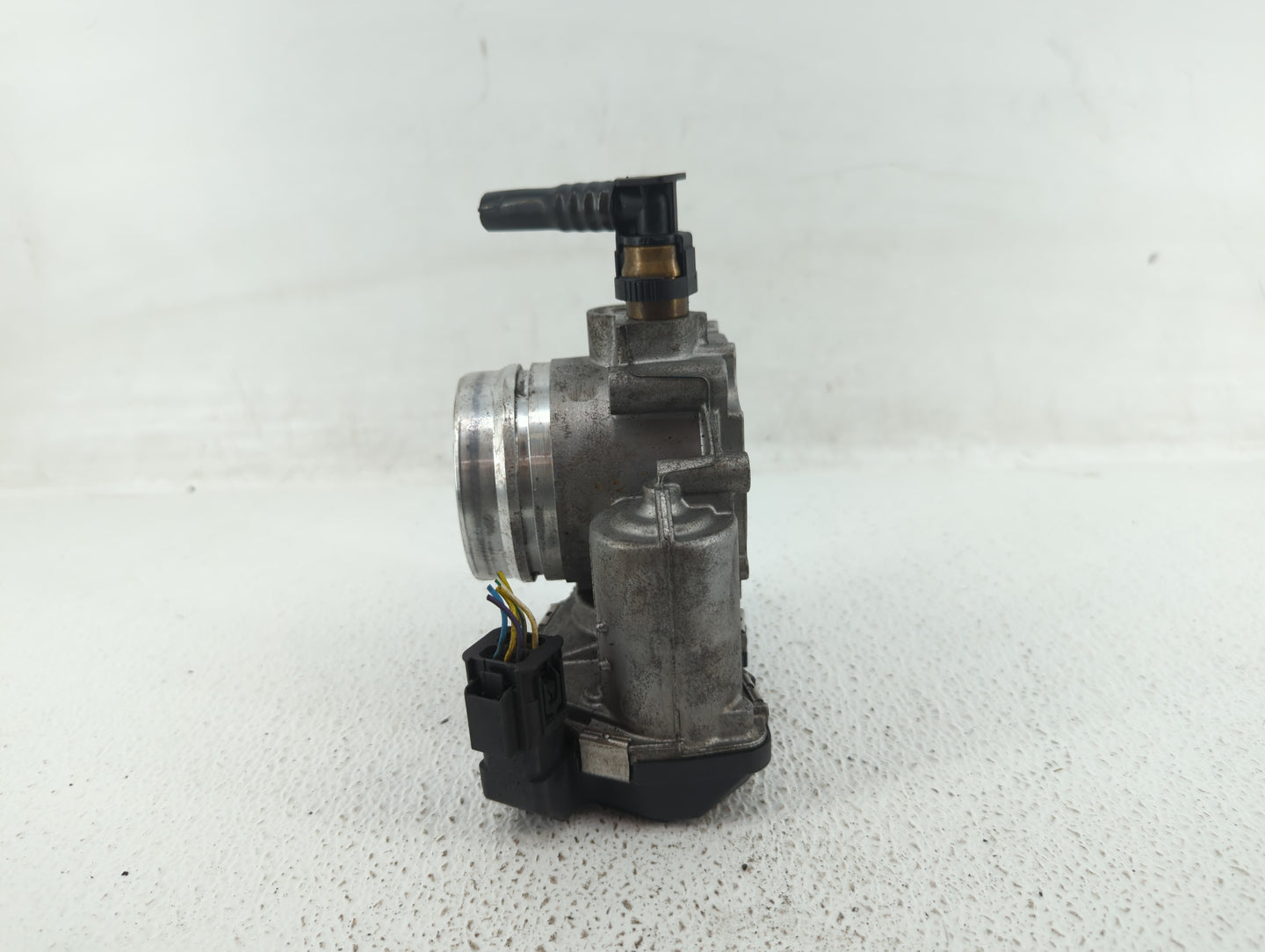 2013-2017 Bmw X3 Throttle Body P/N:1354 7588625-02 1354 7588625-04, 1354 7588625-03 Fits Fits 2012 2013 2014 2015 2016 2017 