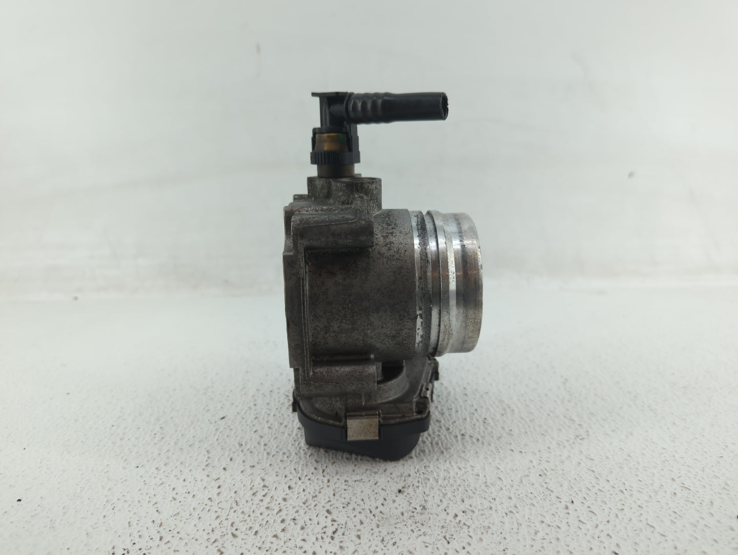 2013-2017 Bmw X3 Throttle Body P/N:1354 7588625-02 1354 7588625-04, 1354 7588625-03 Fits Fits 2012 2013 2014 2015 2016 2017 