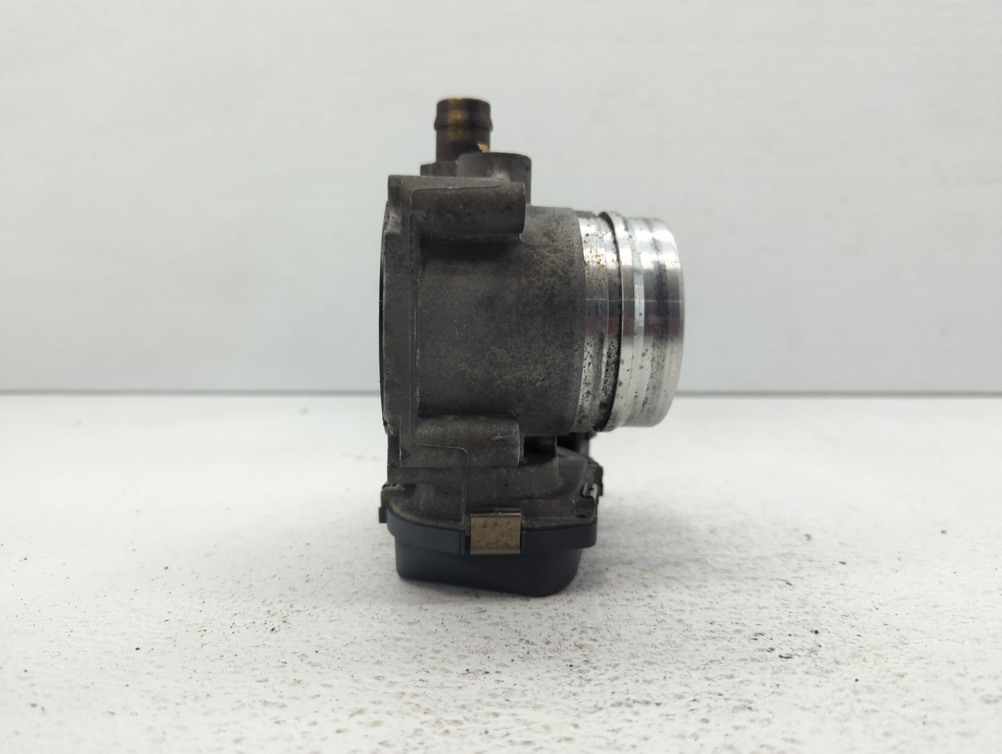 2013-2017 Bmw X3 Throttle Body P/N:1354 7588625 02 1354 7588625-04, 1354 7588625-03 Fits Fits 2012 2013 2014 2015 2016 2017 