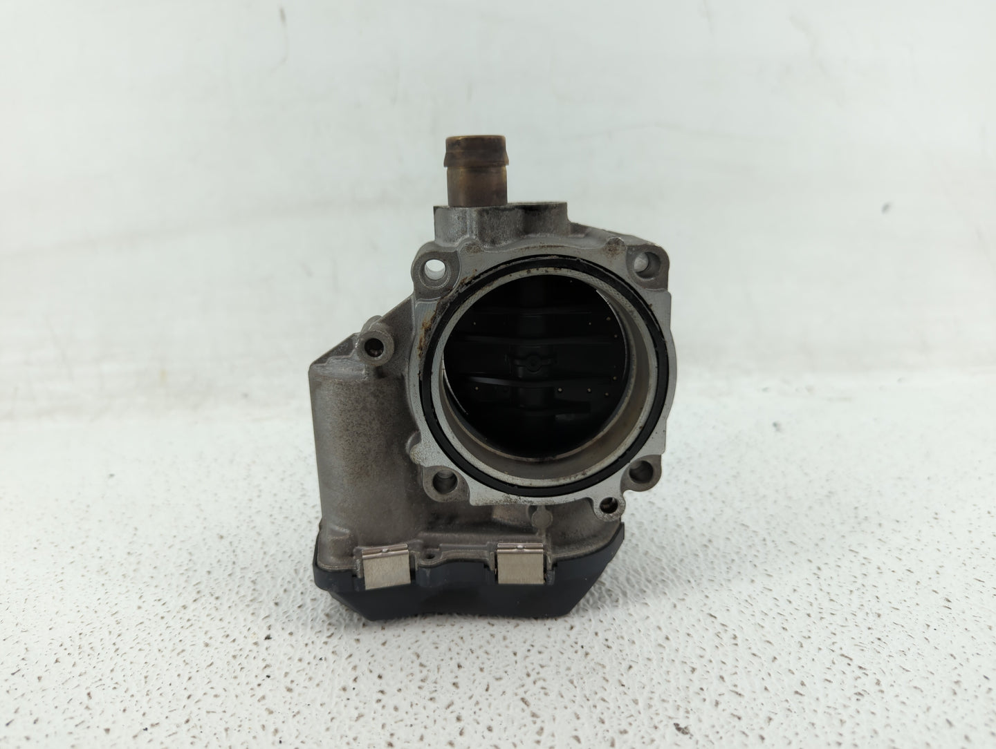 2013-2017 Bmw X3 Throttle Body P/N:1354 7588625 02 1354 7588625-04, 1354 7588625-03 Fits Fits 2012 2013 2014 2015 2016 2017 