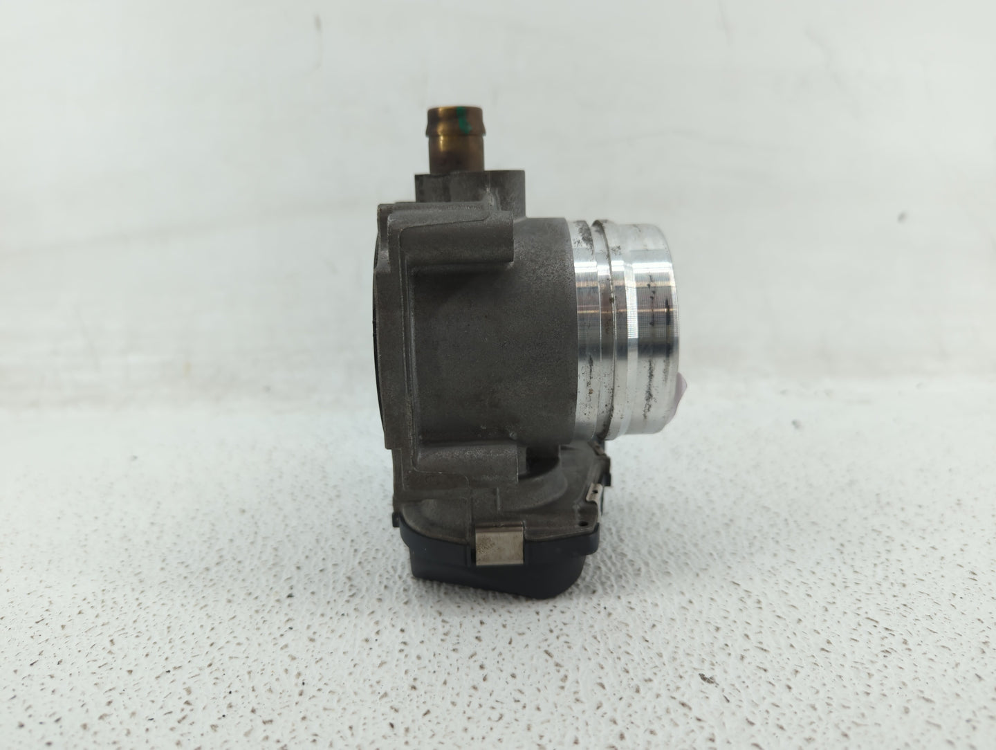 2013-2017 Bmw X3 Throttle Body P/N:1354 7588625 02 1354 7588625-04, 1354 7588625-03 Fits Fits 2012 2013 2014 2015 2016 2017 
