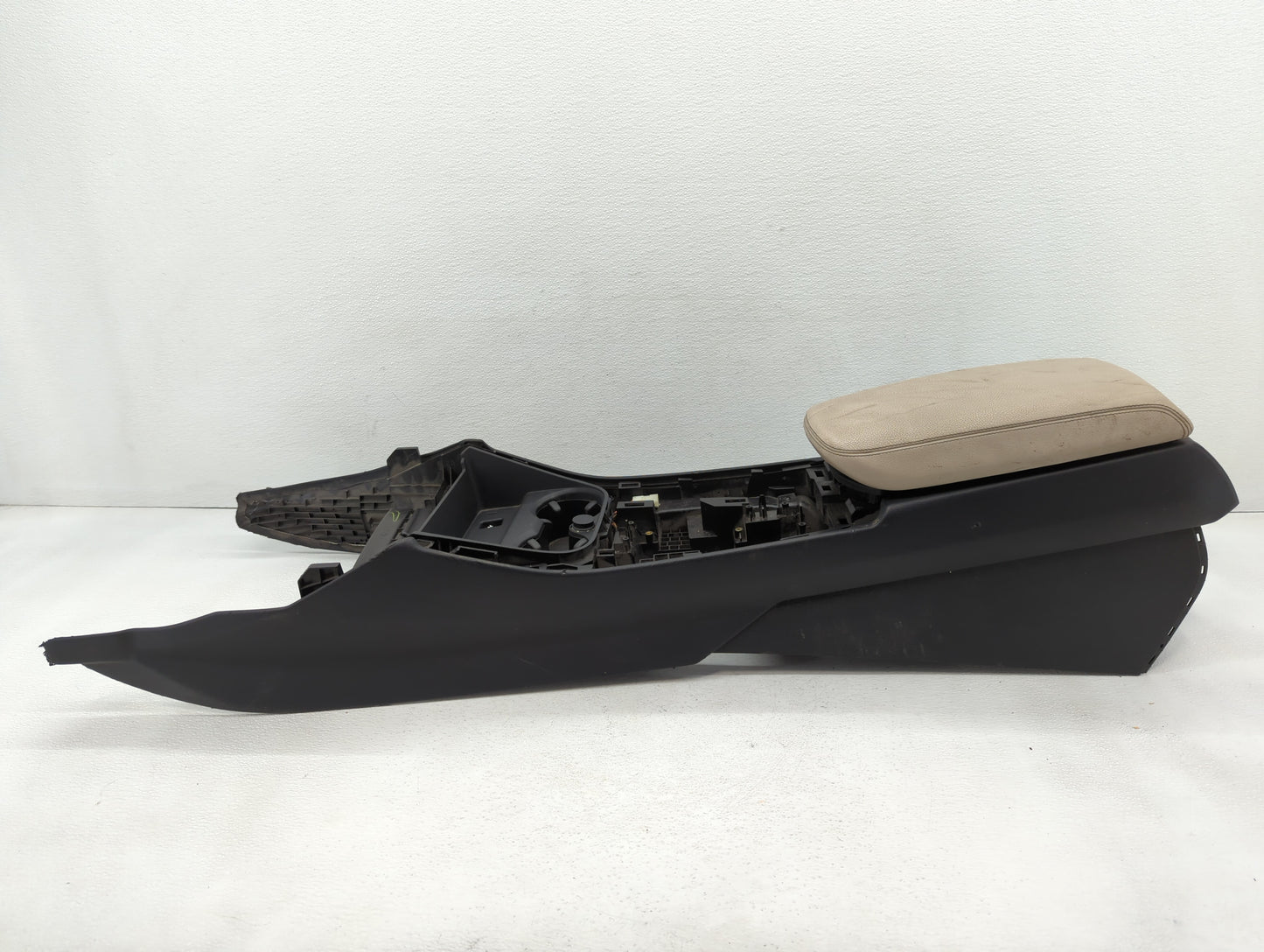 2011-2017 Bmw X3 Center Floor Console P/N:105004286 Fits Fits 2011 2012 2013 2014 2015 2016 2017 2018 OEM Used Auto Parts - 