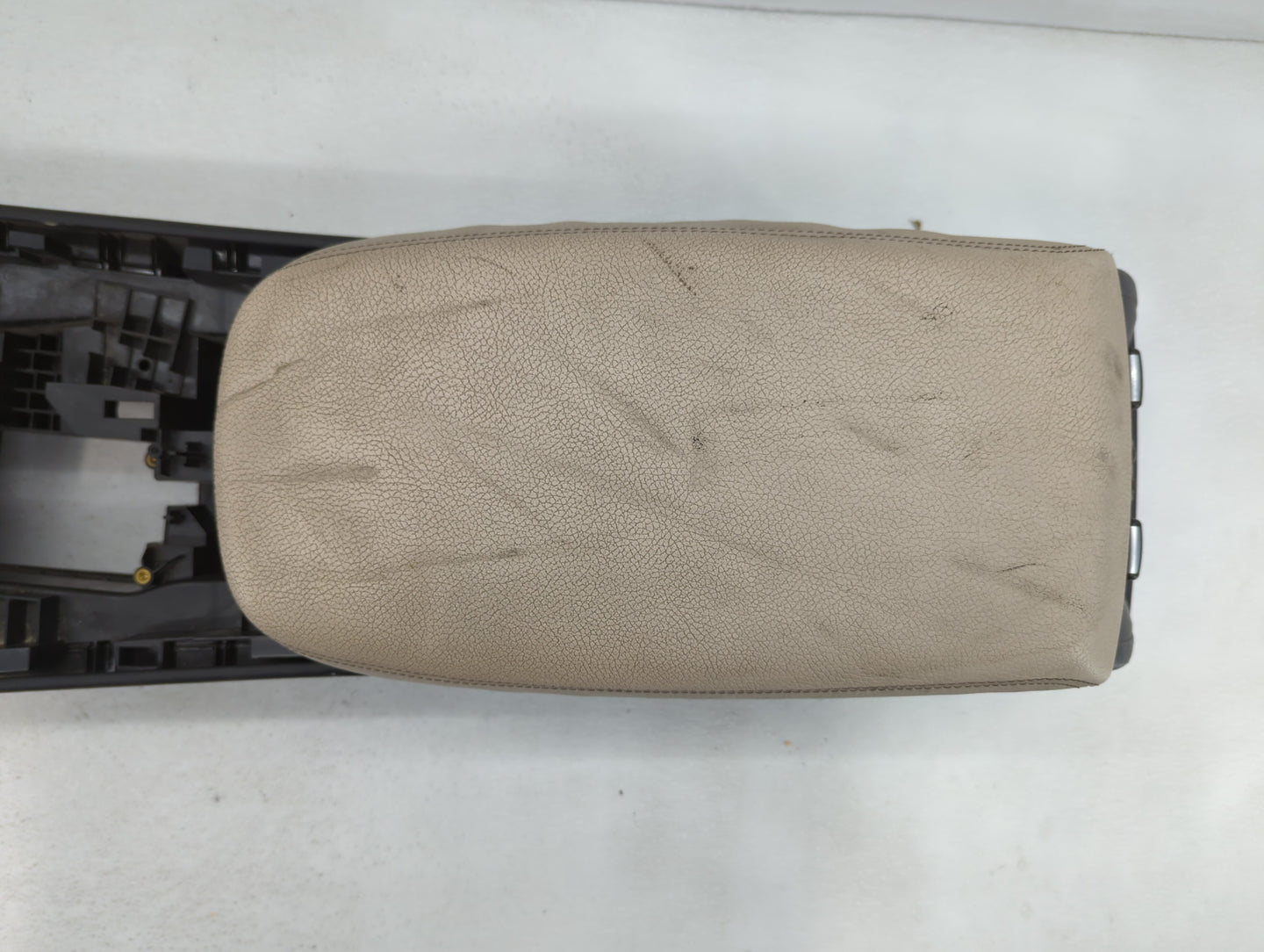 2011-2017 Bmw X3 Center Floor Console P/N:105004286 Fits Fits 2011 2012 2013 2014 2015 2016 2017 2018 OEM Used Auto Parts - 