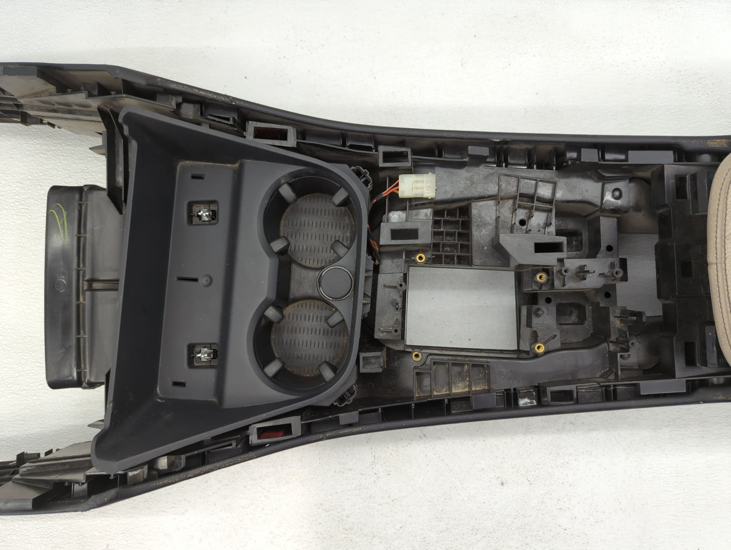 2011-2017 Bmw X3 Center Floor Console P/N:105004286 Fits Fits 2011 2012 2013 2014 2015 2016 2017 2018 OEM Used Auto Parts - 