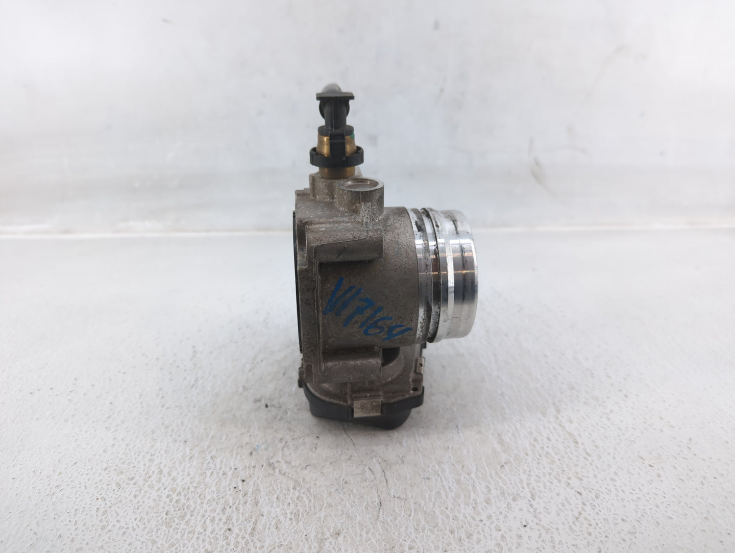 2013-2017 Bmw X3 Throttle Body P/N:1354 7588625 02 Fits Fits 2012 2013 2014 2015 2016 2017 2018 OEM Used Auto Parts - Oemuse