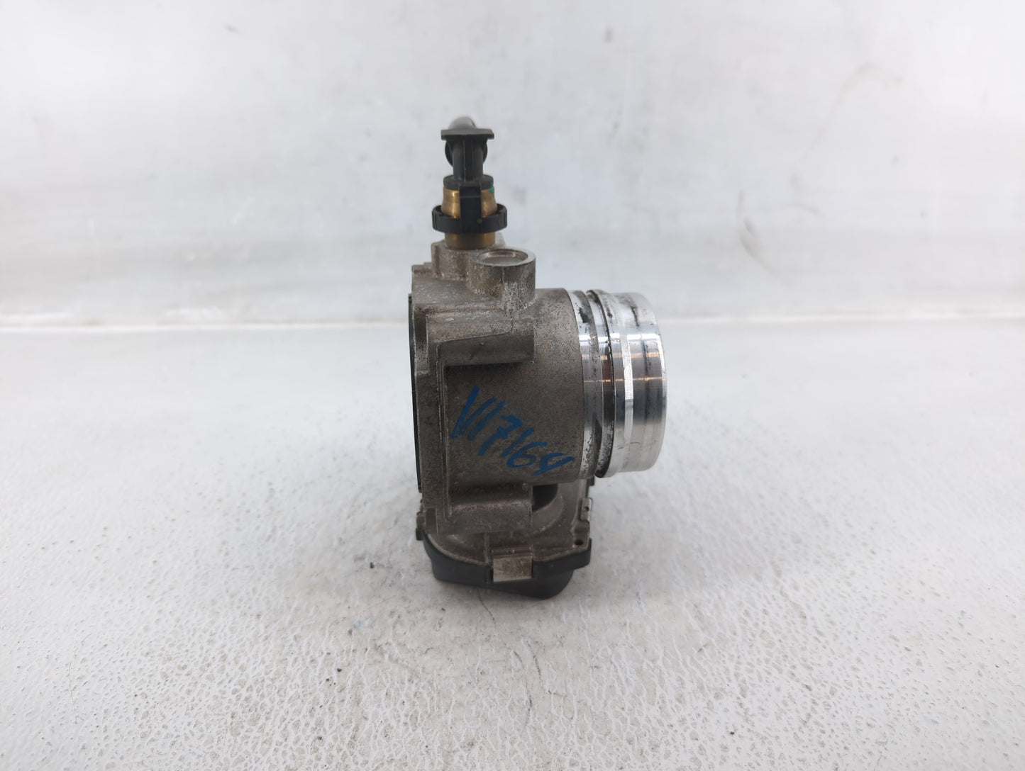 2013-2017 Bmw X3 Throttle Body P/N:1354 7588625 02 Fits Fits 2012 2013 2014 2015 2016 2017 2018 OEM Used Auto Parts - Oemuse