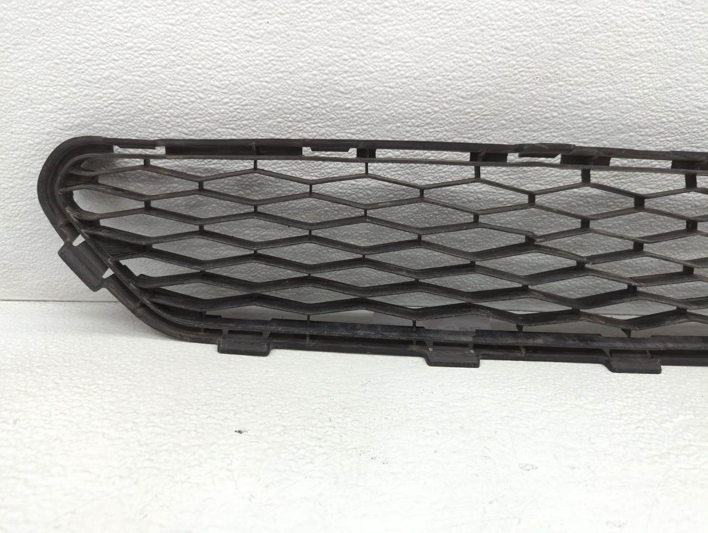 2011-2014 Bmw X3 Front Grille Bumper Not Included - Oemusedautoparts1.com